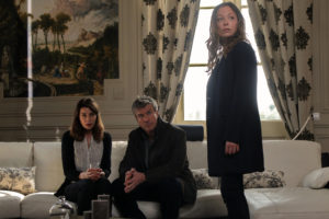 Valerie KAPRISKY, Philippe CAROIT, Dounia COESENS dans MEURTRES A LA ROCHELLE